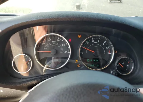 2016 Jeep Wrangler Unlimited Sport z USA, uszkodzony, nr VIN 1C4BJWDG2GL324267